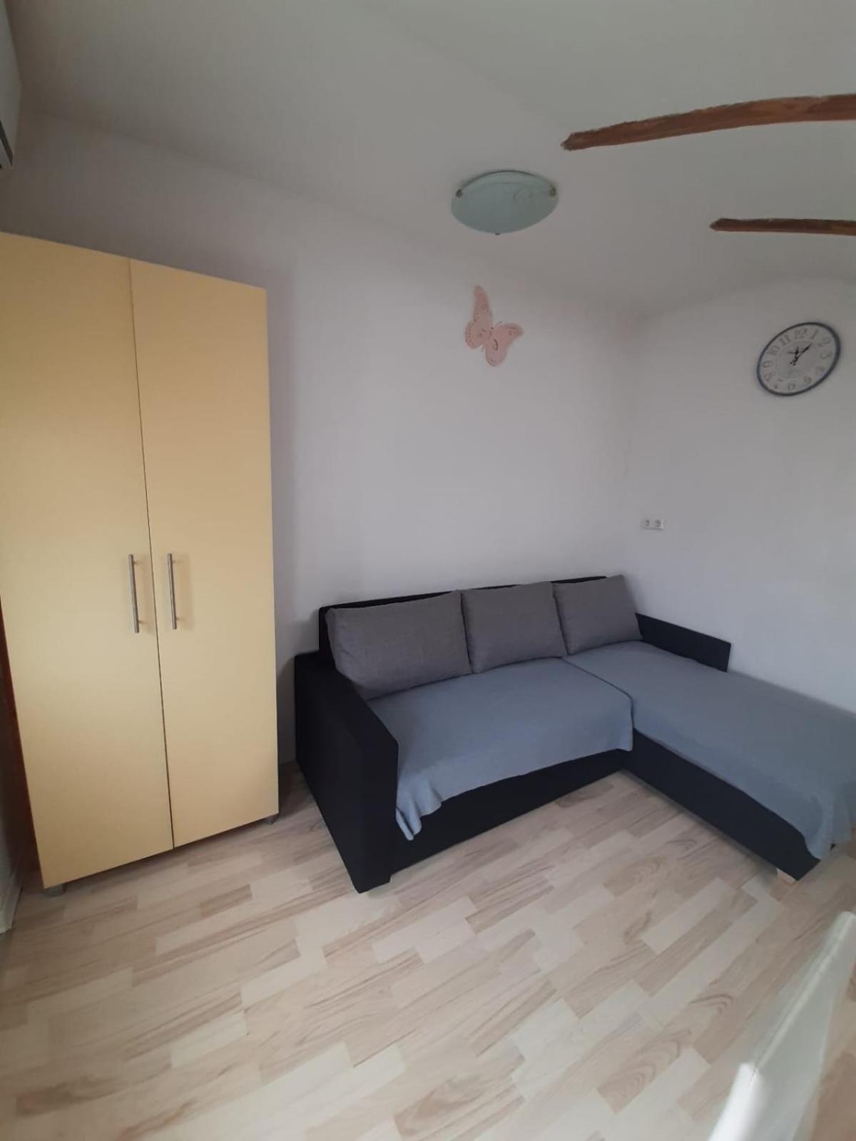 Apartment Ivana Krk Town Bilik gambar