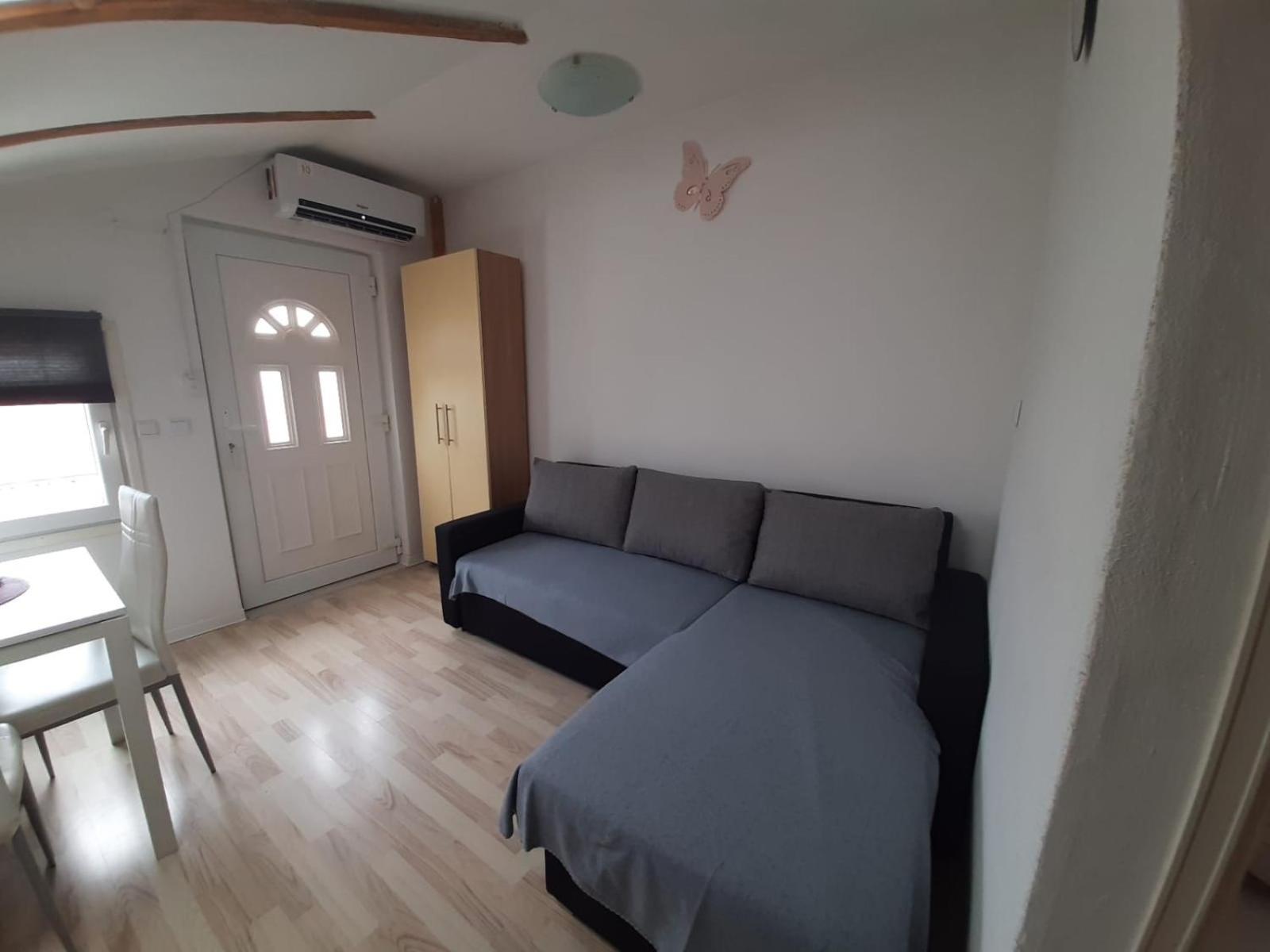 Apartment Ivana Krk Town Bilik gambar